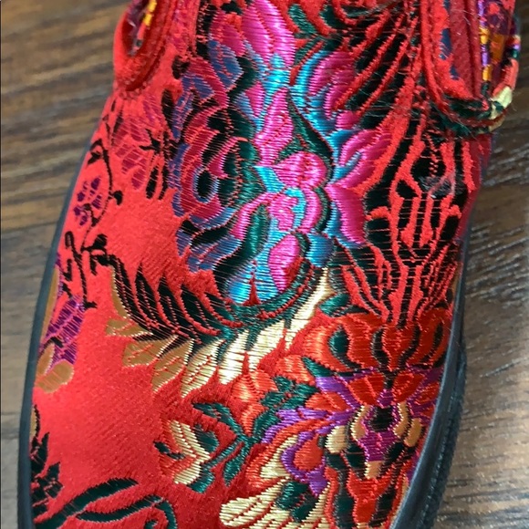 Vans Classic Slip-On Festival Satin Red/Black - Picture 16 of 16